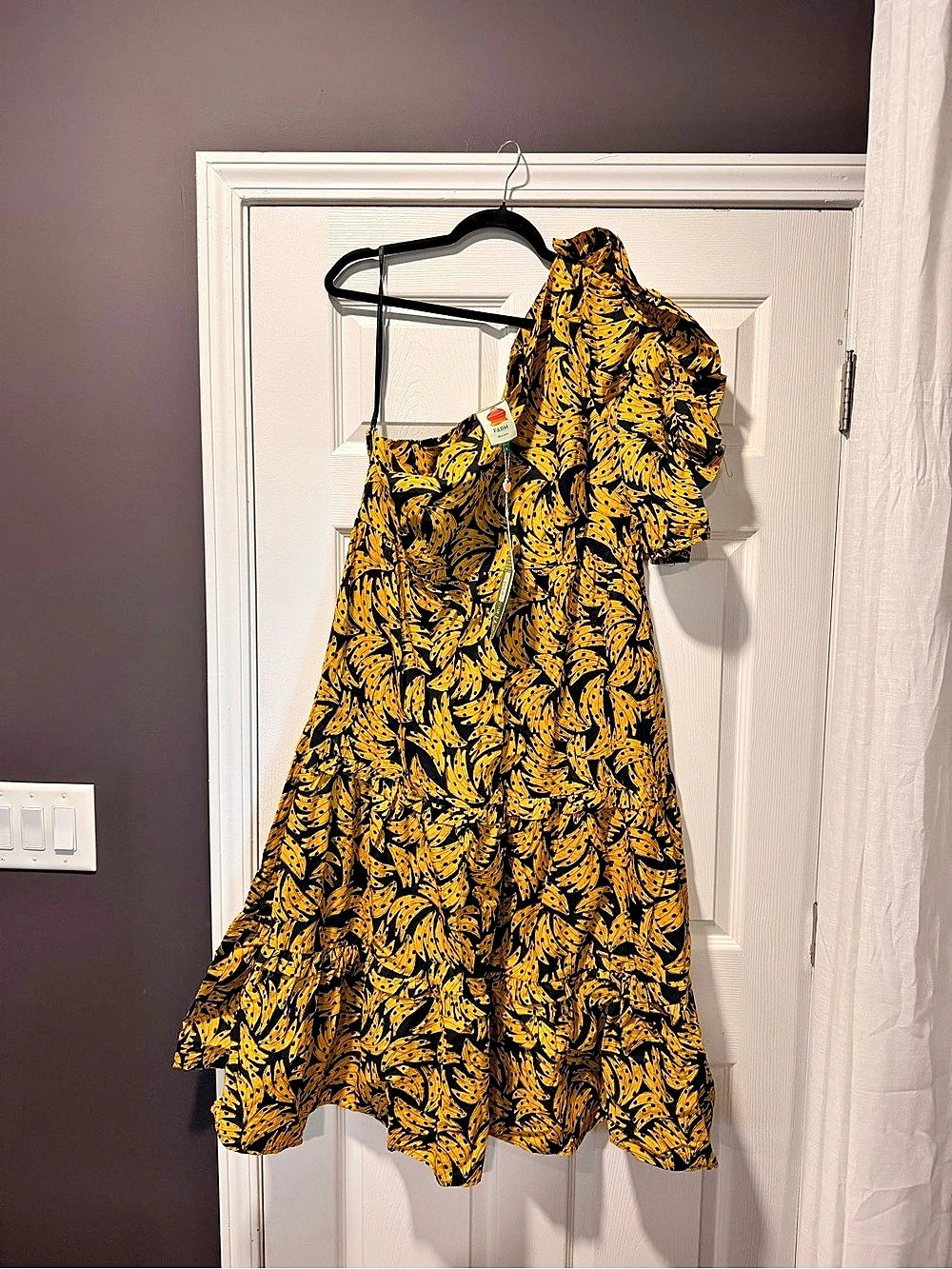 FARM Rio Banana Craze One Shoulder Dress Floral Mini Dress in Yellow & Black new